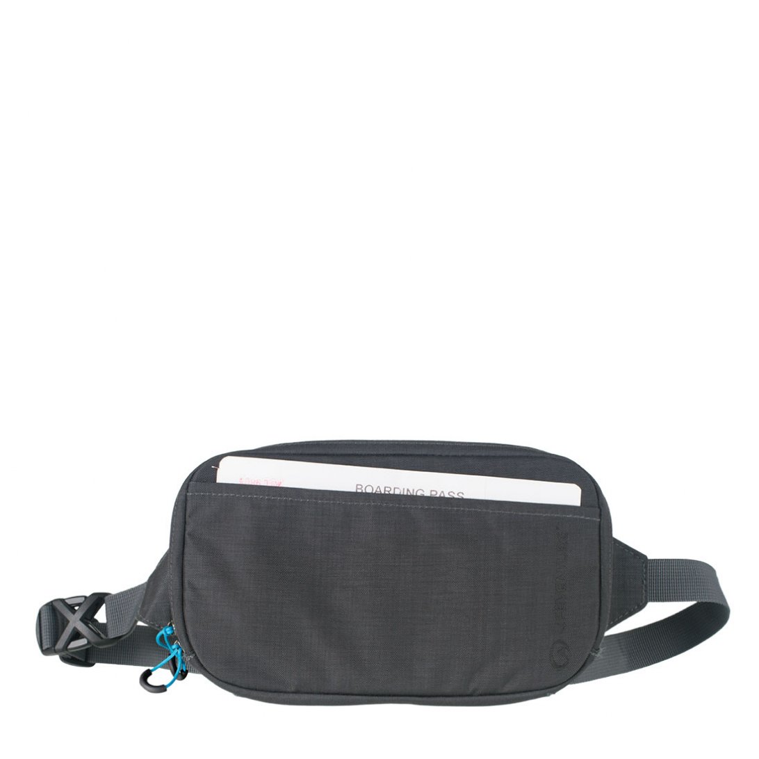 68680_rfid-document-belt-pouch-2